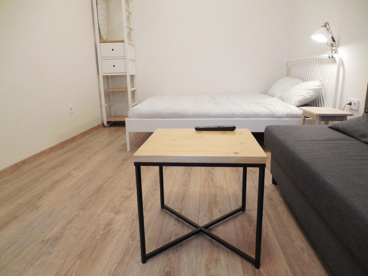 Old Town Center Apartment